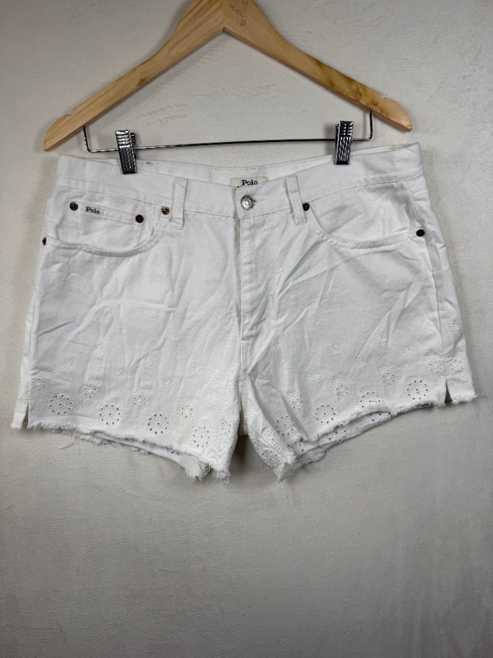Polo by Ralph Lauren  The Sophia cut off White Eyelet Denim Shorts size 31